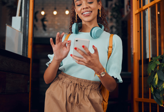 Gen Z woman shopping online, retail commercial real estate trends